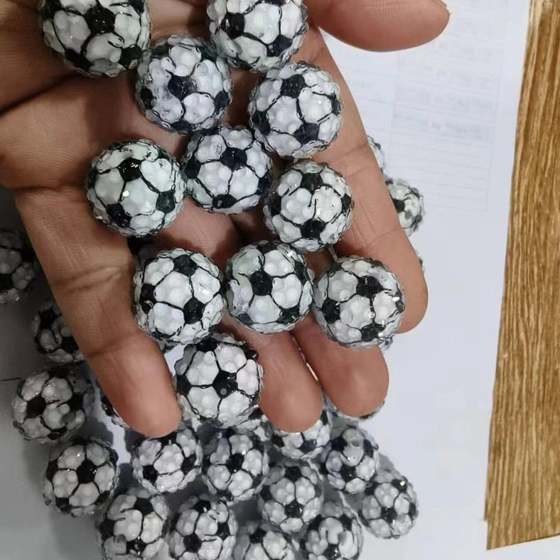 ZQ-Football diamante bead